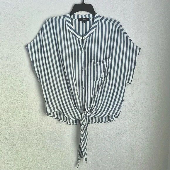 Lulu’s Blue White Stripes Front tie Short sleeves Preppy Casual Blouse Tops L - Picture 2 of 5